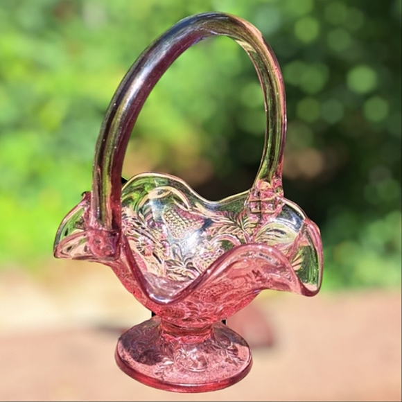 Vintage Fenton Pink Strawberry Glass Basket - Picture 2 of 5